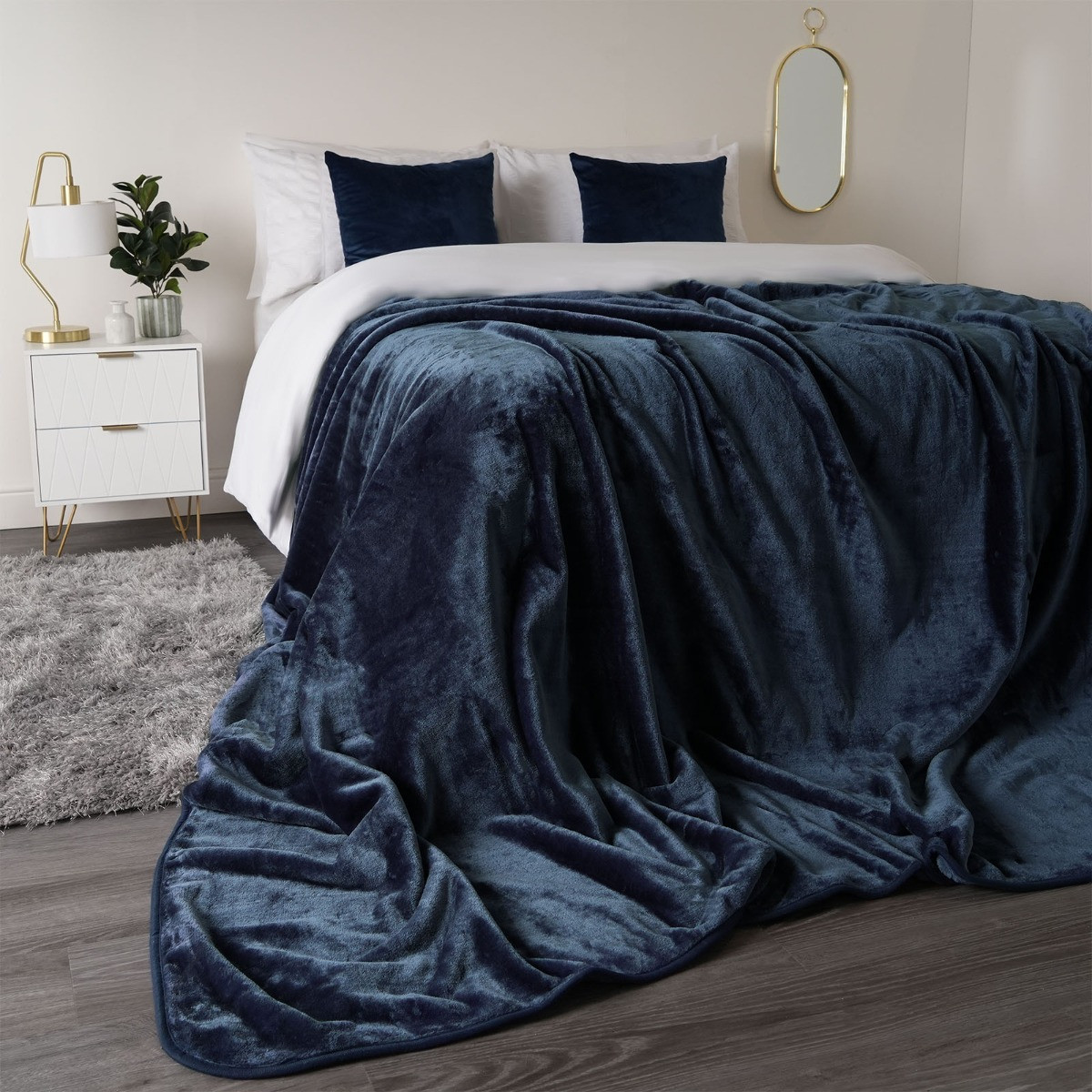 OHS Faux Fur Mink Throw - Navy>