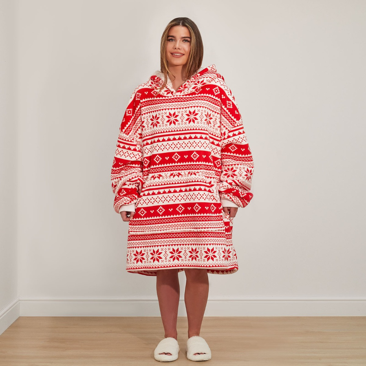 Dreamscene Christmas Nordic Print Hoodie Blanket - Red>