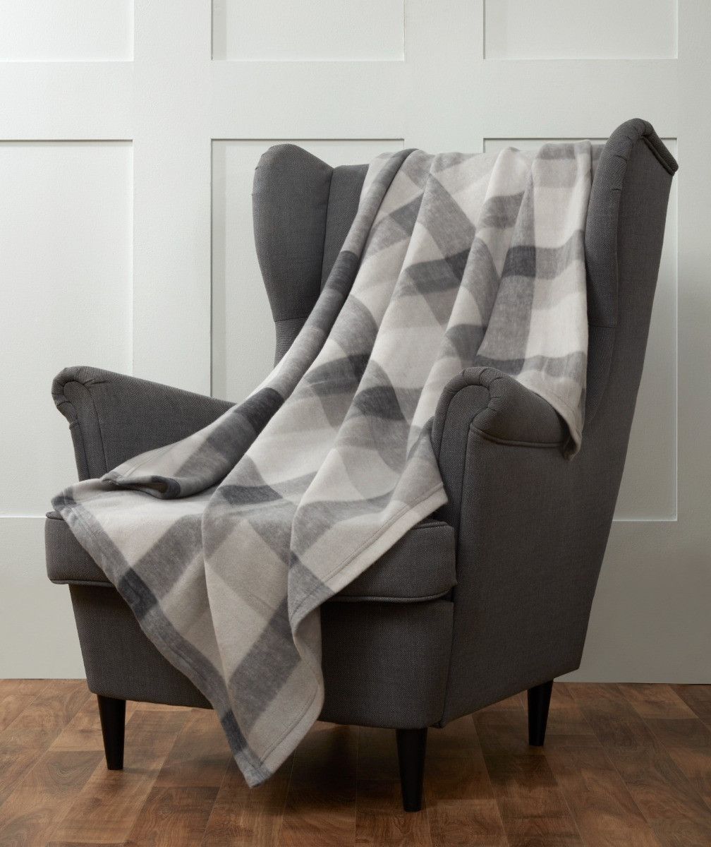 OHS Tartan Check Fleece Throw, Grey - 200 x 240cm>