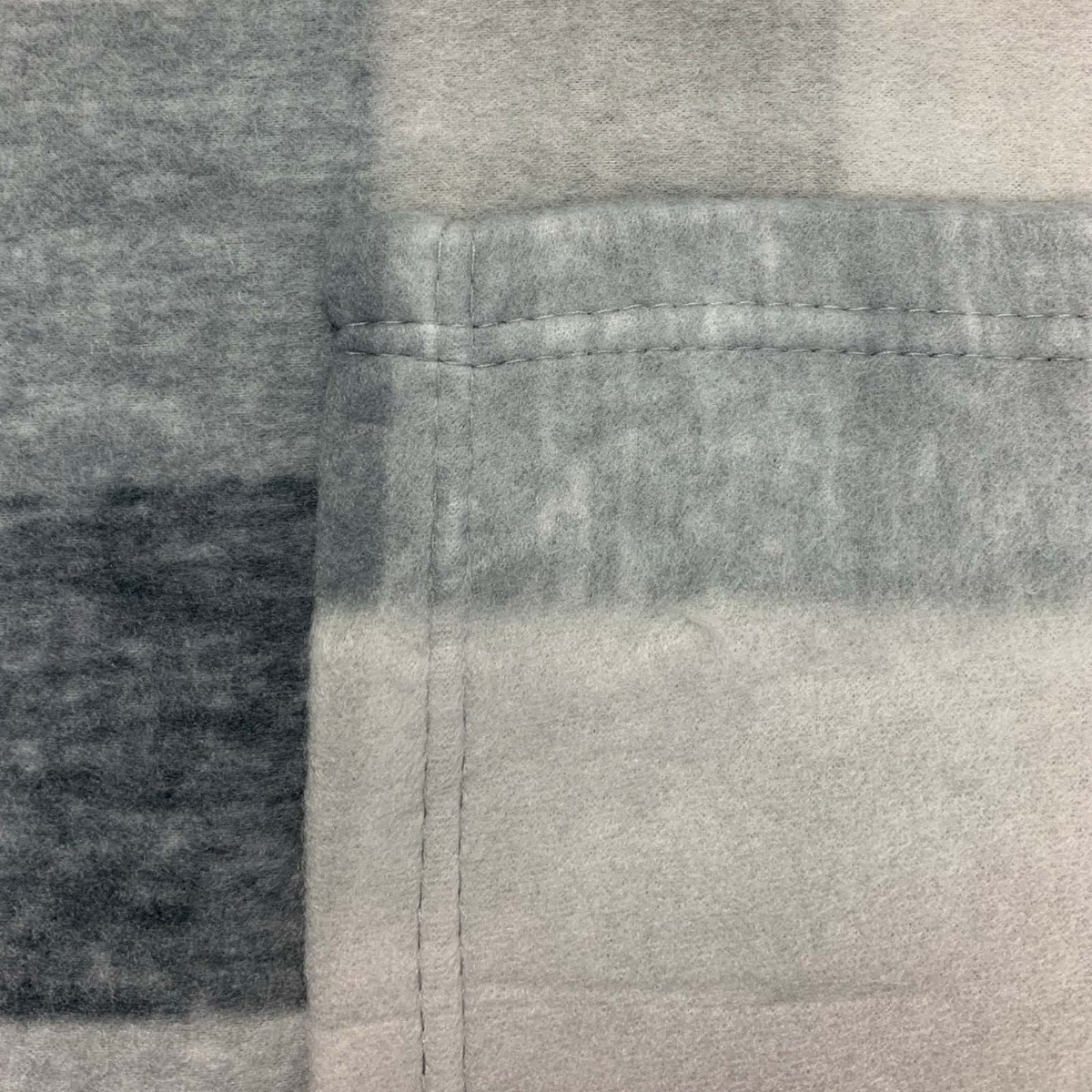 Dreamscene Tartan Check Fleece Throw, Grey - 120 x 150 cm>