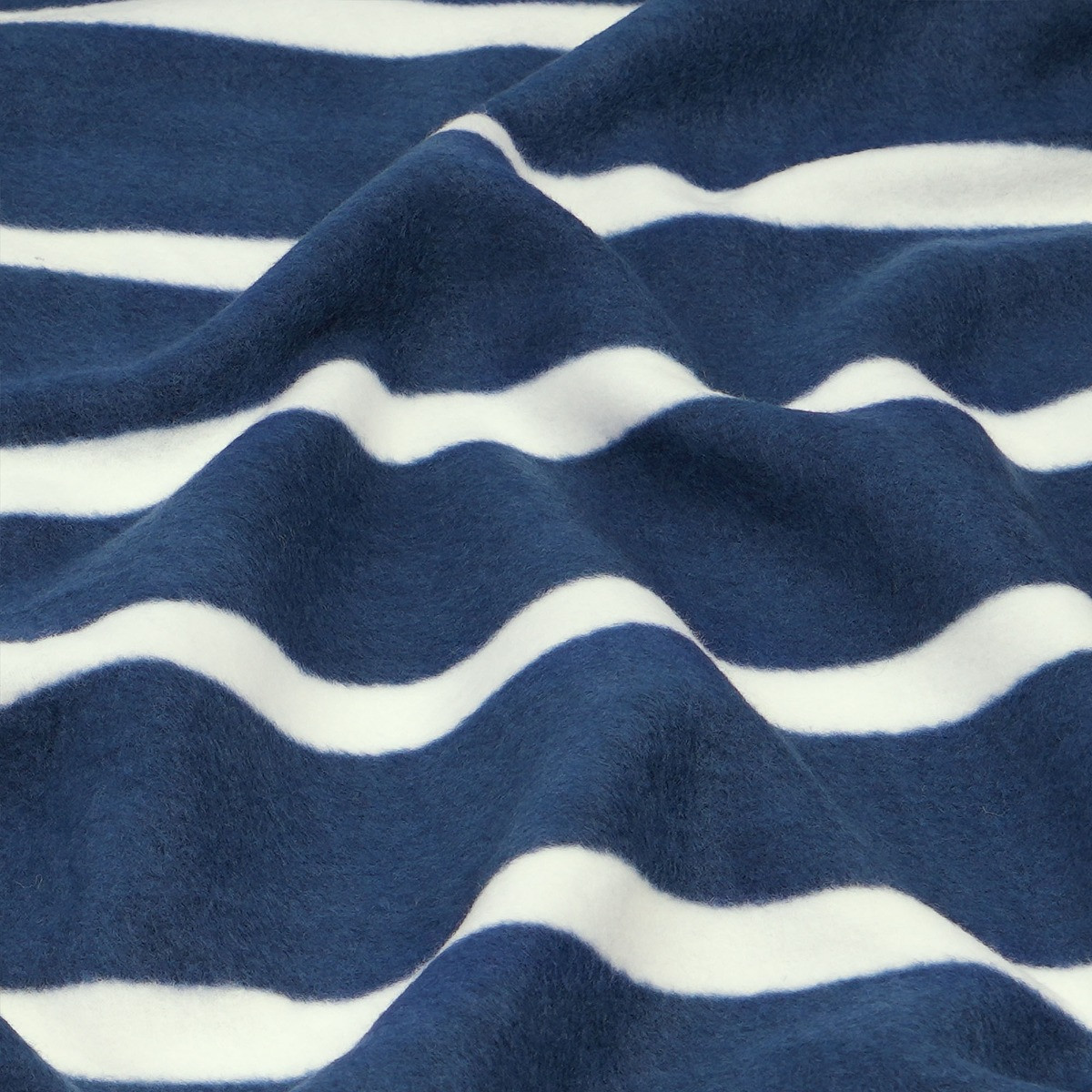 Dreamscene Stripe Fleece Throw - Navy/White>