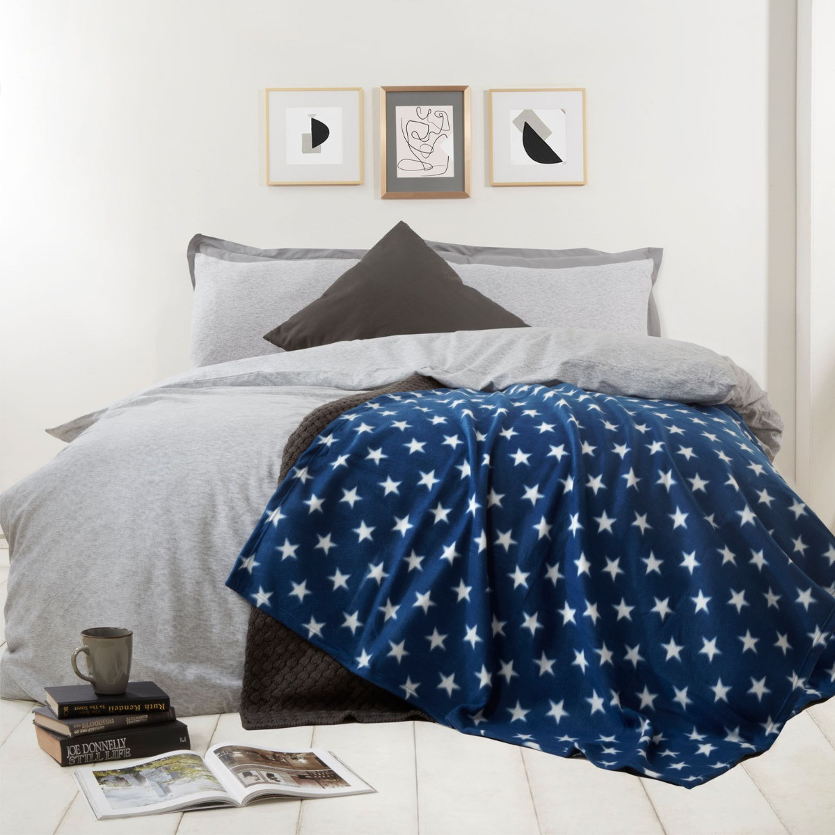 OHS Star Print Fleece Throw, Navy - 120 x 150cm>