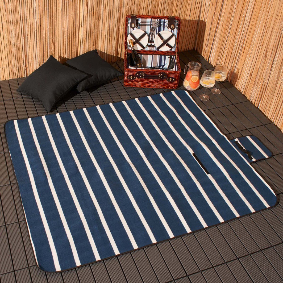 OHS Foldable Picnic Blanket, Navy And White Stripe - 130 x 150 cm>