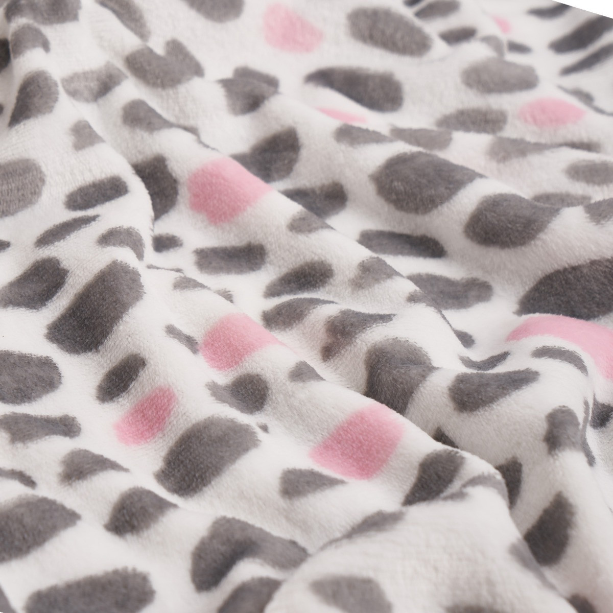 OHS Dalmatian Spots Print Supersoft Throw - Blush>