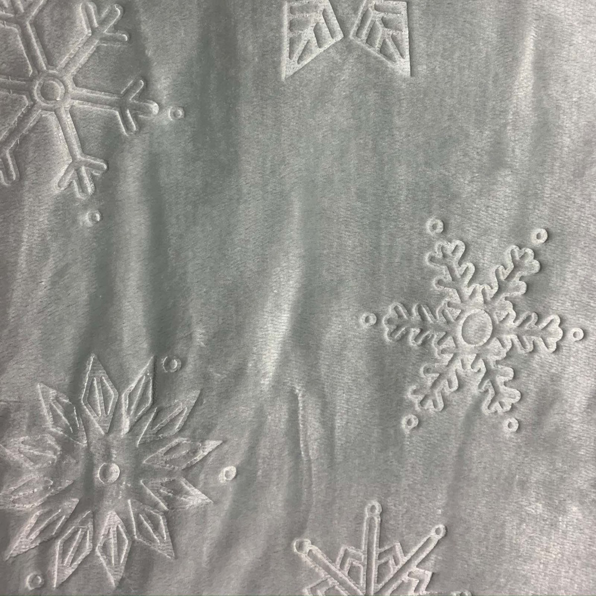 Dreamscene Supersoft Snowflake Throw, Grey - 120 x 150cm>