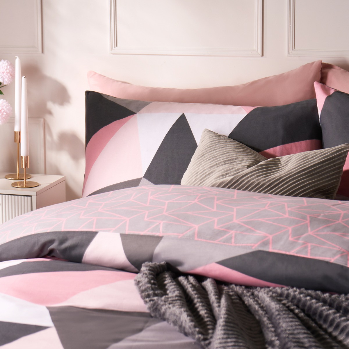 OHS Shapes Geometric Duvet Set - Blush Pink>