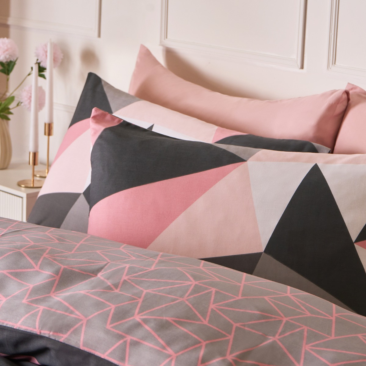 OHS Shapes Geometric Duvet Set, Blush Pink - King >