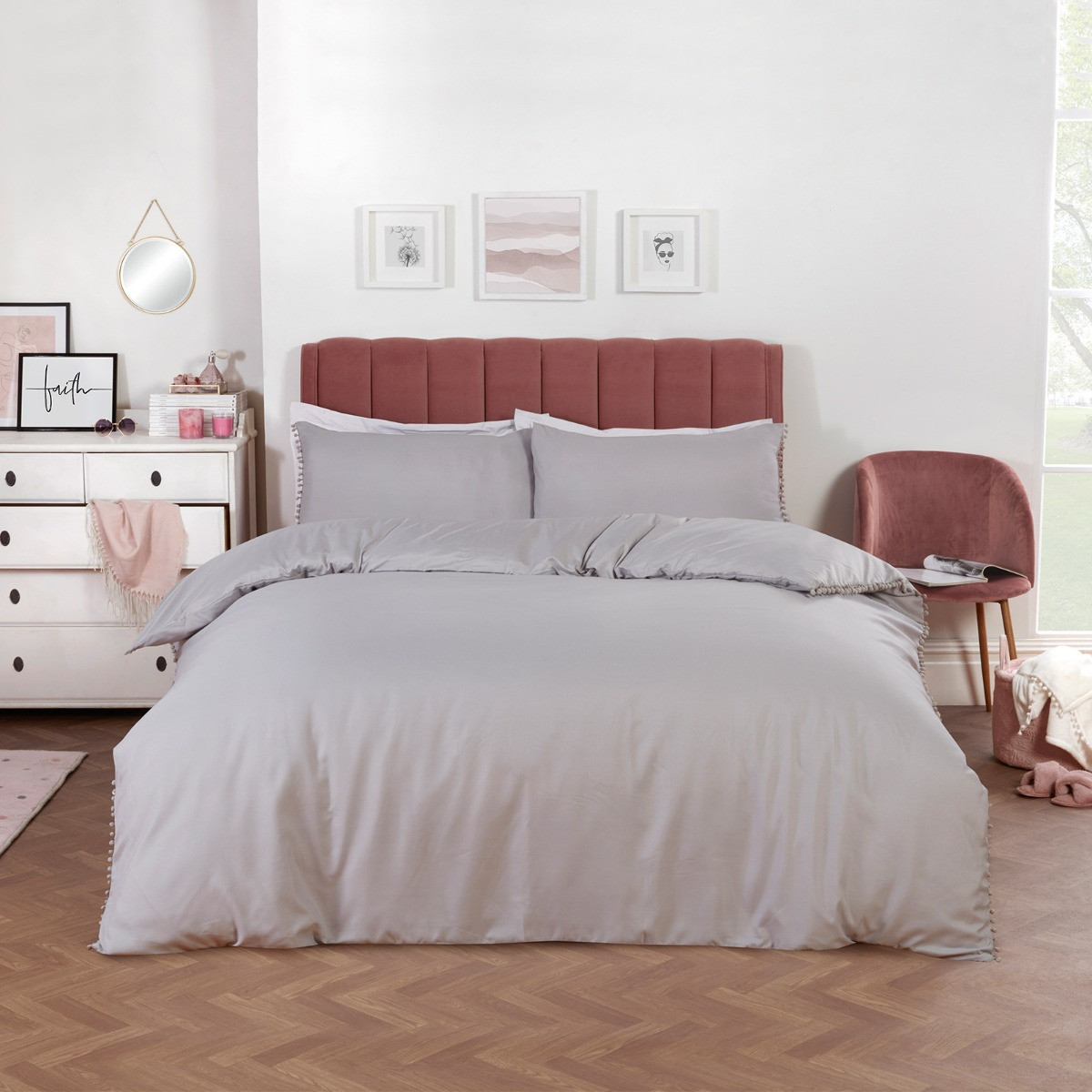 Dreamscene Pom Pom Duvet Cover Set Grey