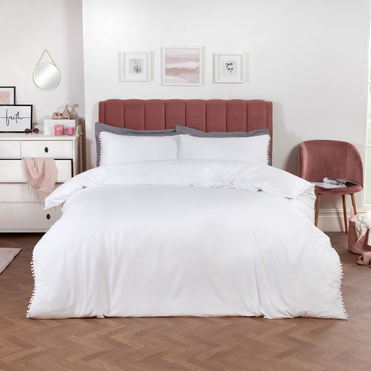 OHS Pom Pom Duvet Cover Set, White - Double>