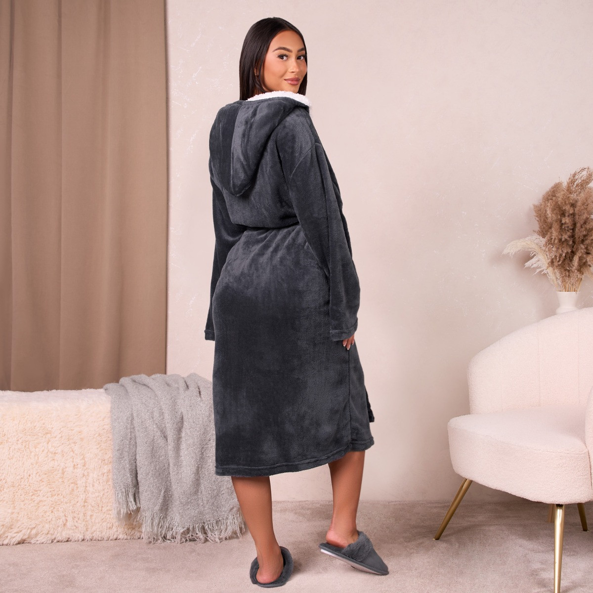 Sienna Hooded Sherpa Fleece Dressing Gown - Charcoal Grey>
