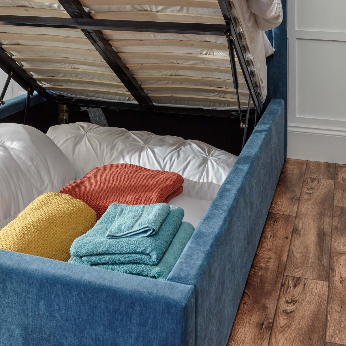 Dakota Ottoman Storage Bed, 4ft 6 Double - Teal>