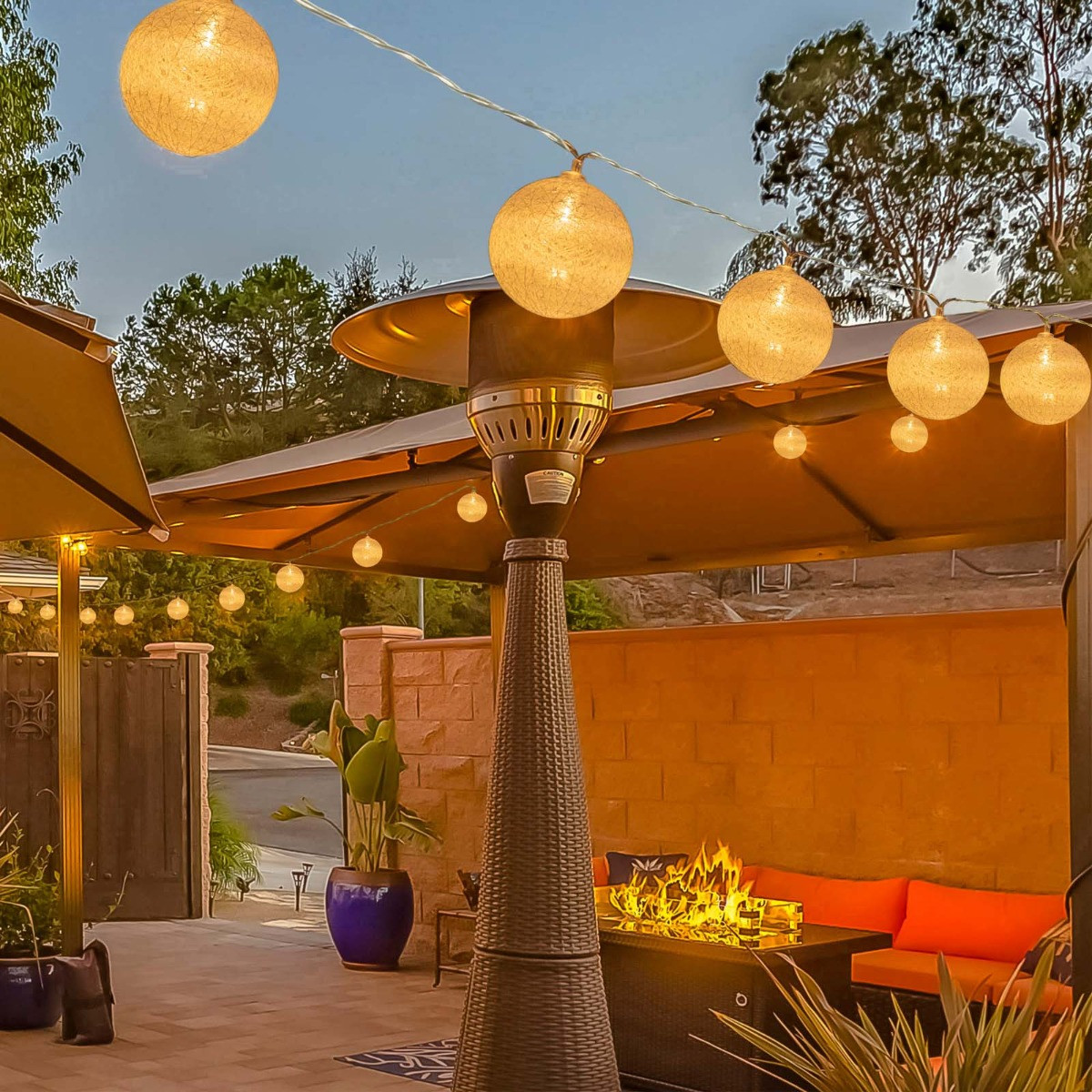 Outsunny 80 Garden Festoon String Lights - 4 Pack>