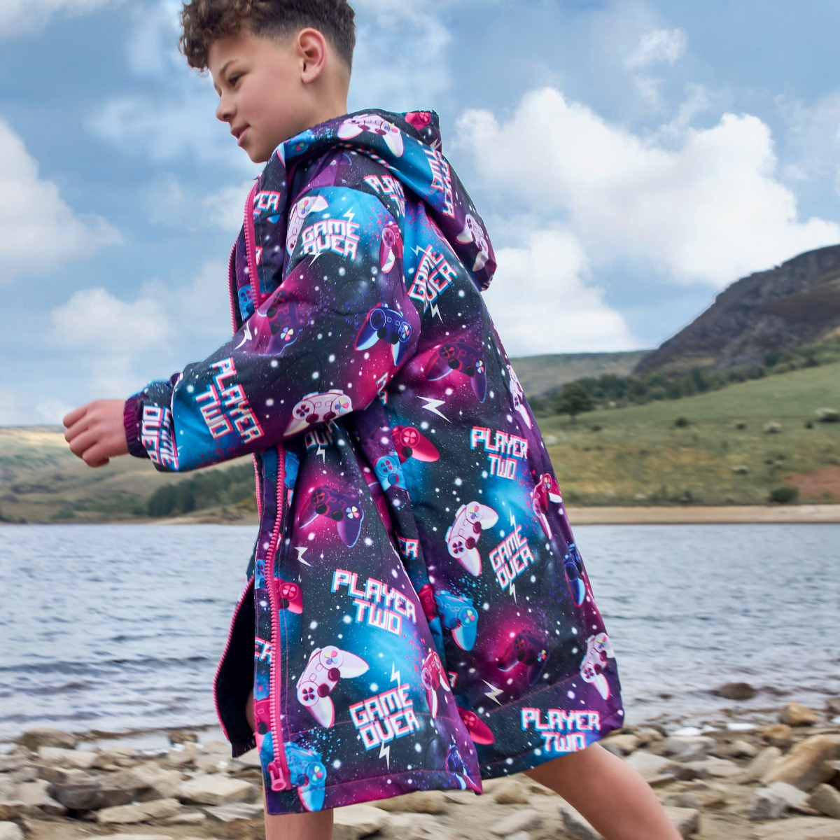 OHS Kids Water Resistant Gaming Print Sherpa Drying Robe, Purple - L/XL>