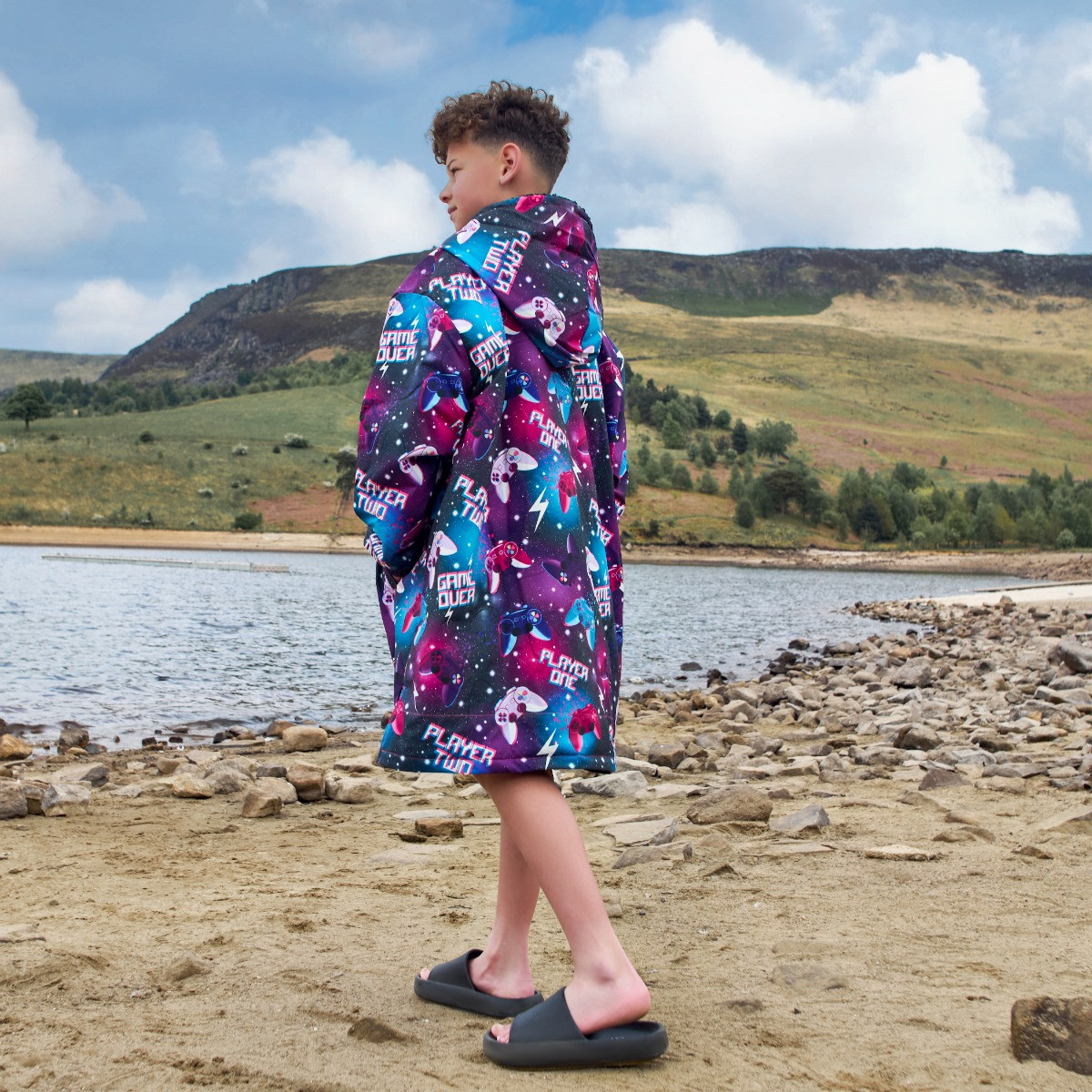 OHS Kids Water Resistant Gaming Print Sherpa Drying Robe - Purple>