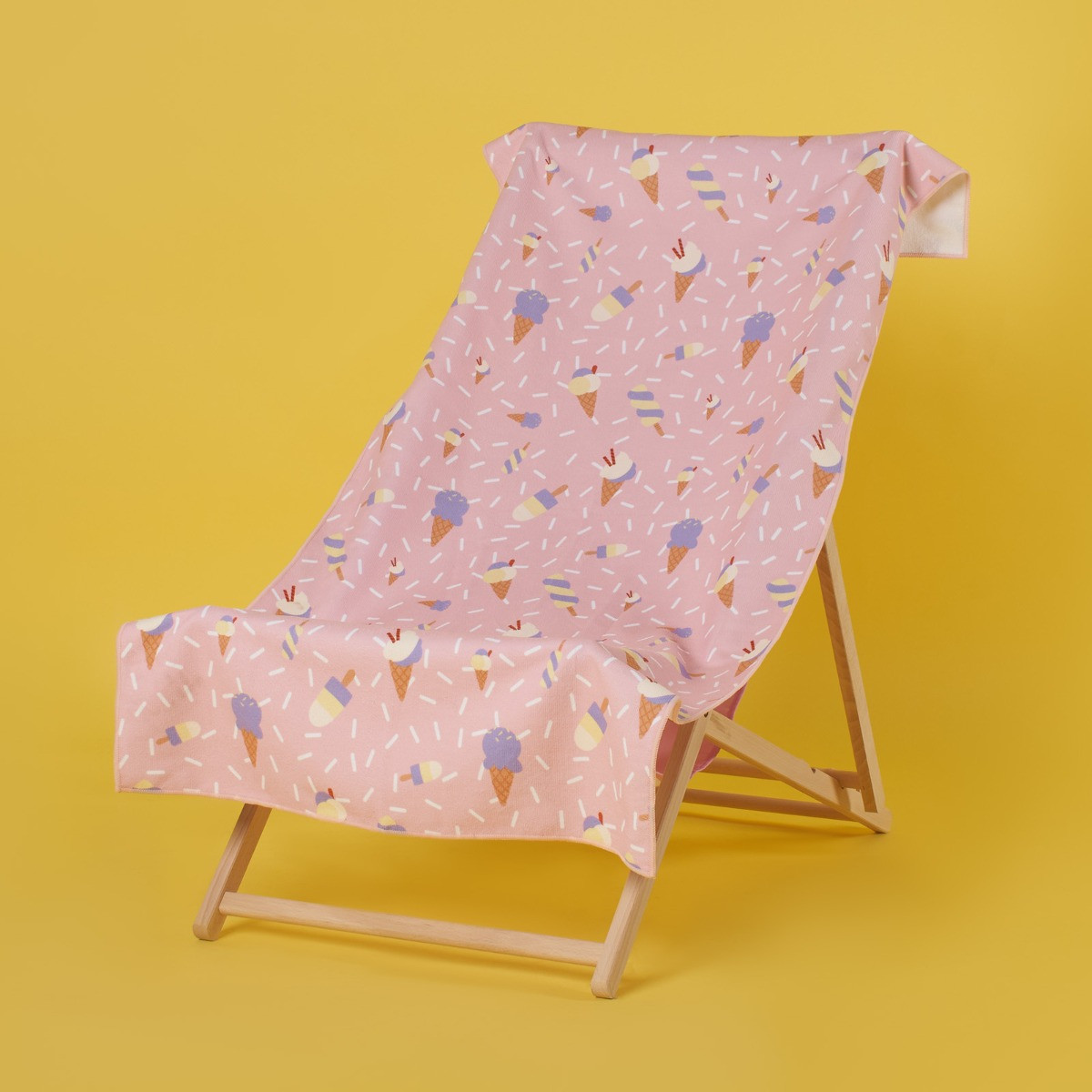 Dreamscene Ice Cream Print Beach Towel - Blush>