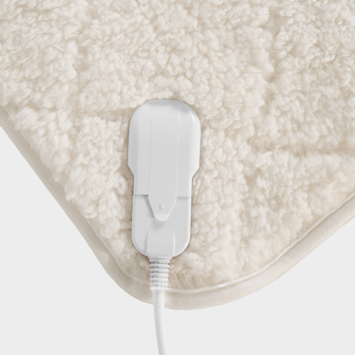OHS Electric Heated Teddy Fleece Under-Blanket - White >