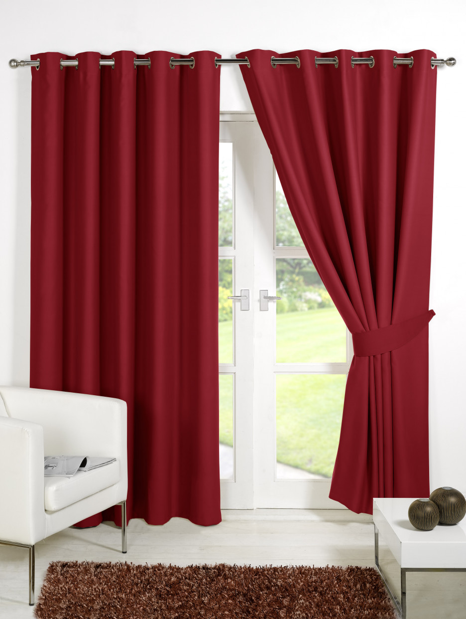 Ring Top Pair Blackout Eyelet Curtain - Red 66"x72">