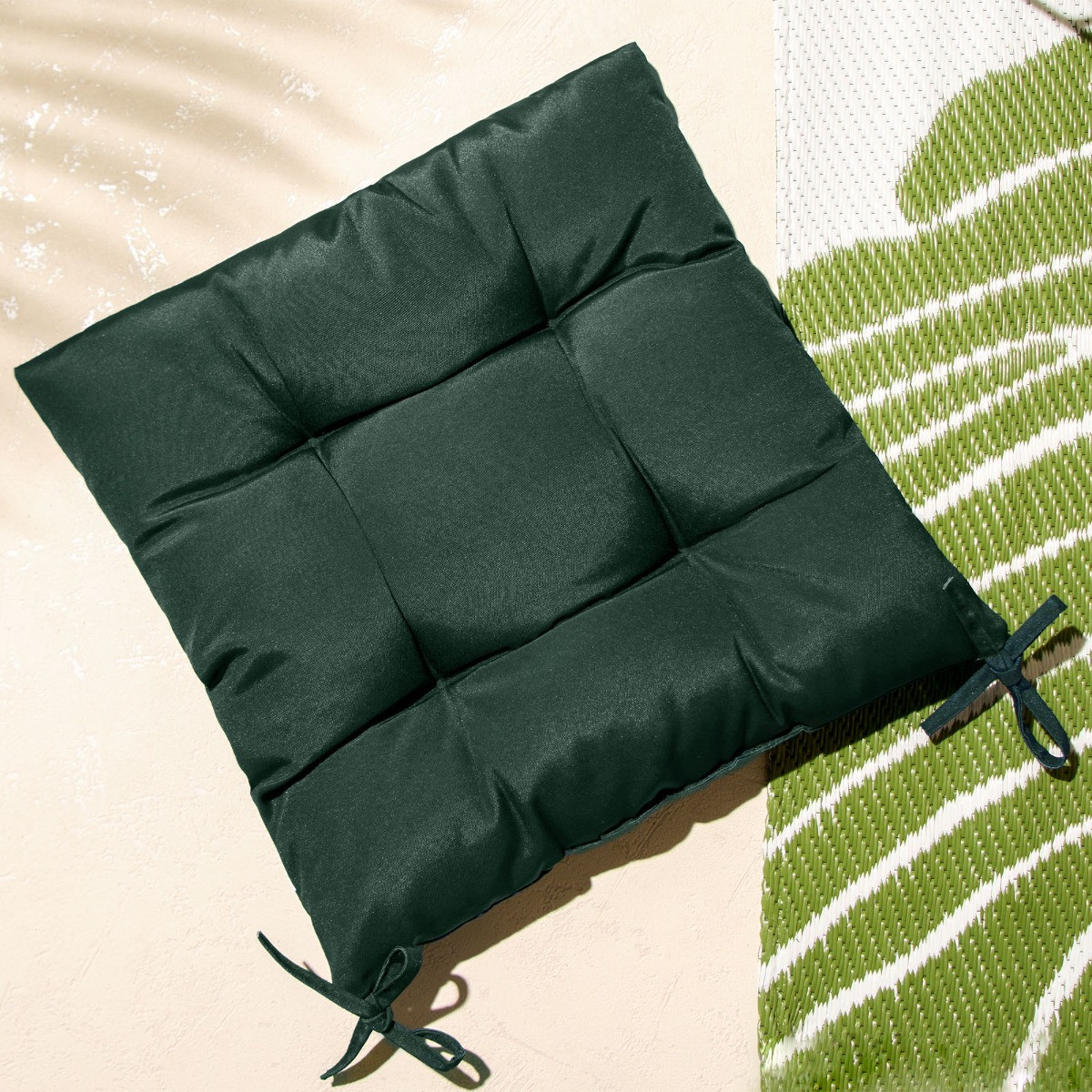 OHS 4 Pack Water Resistant Seat Pads, Forest Green - 40 x 40cm>