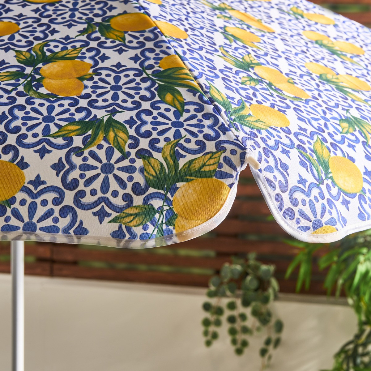 OHS Lemon Print Outdoor Parasol - White/Blue>