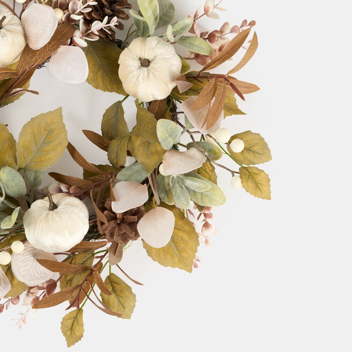 OHS Velvet Pumpkin Wreath - Natural >