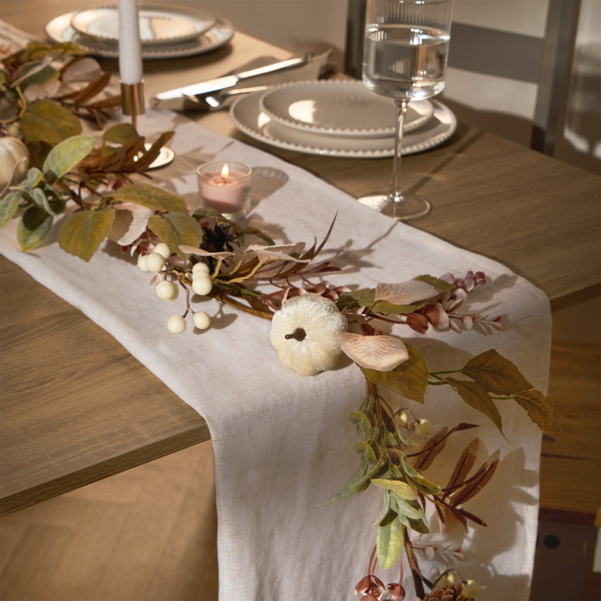 OHS Velvet Pumpkin Garland - Natural>