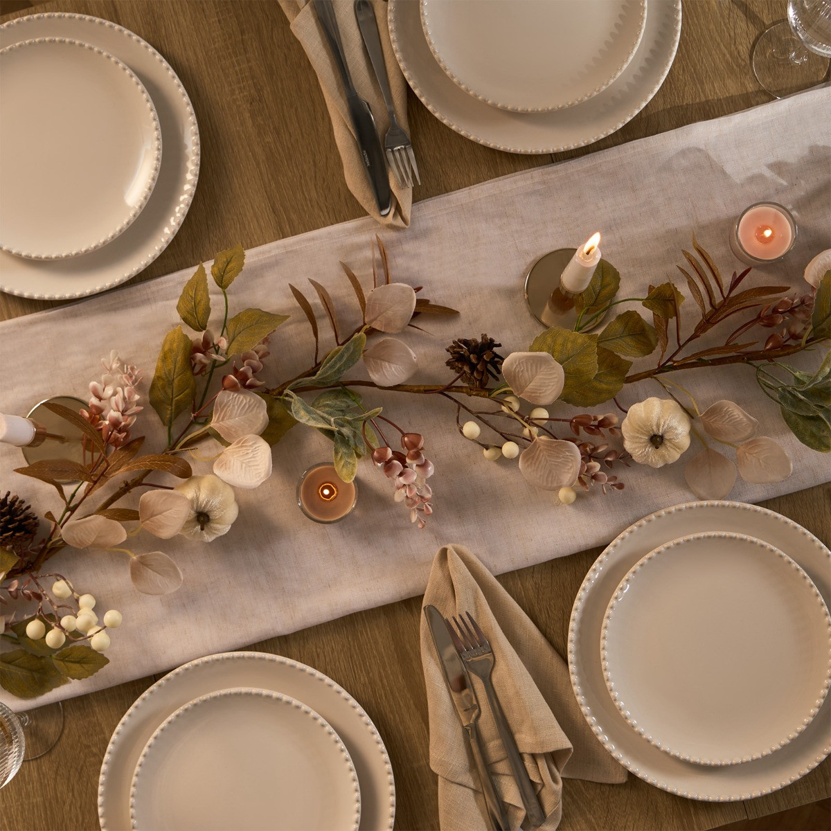 OHS Velvet Pumpkin Garland - Natural>