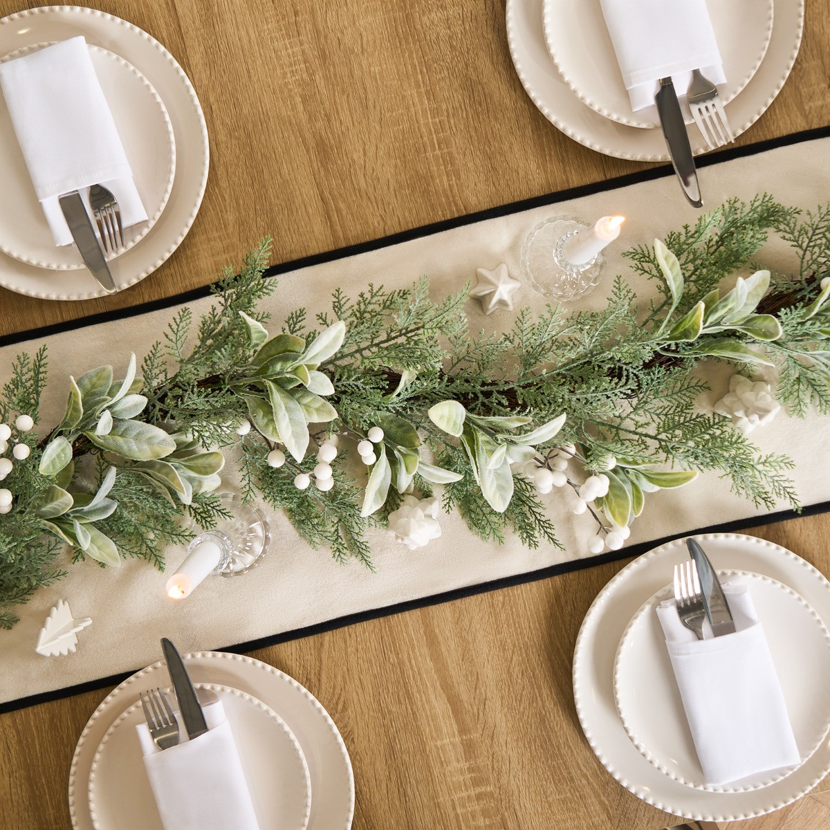 OHS White Berry Garland - White>