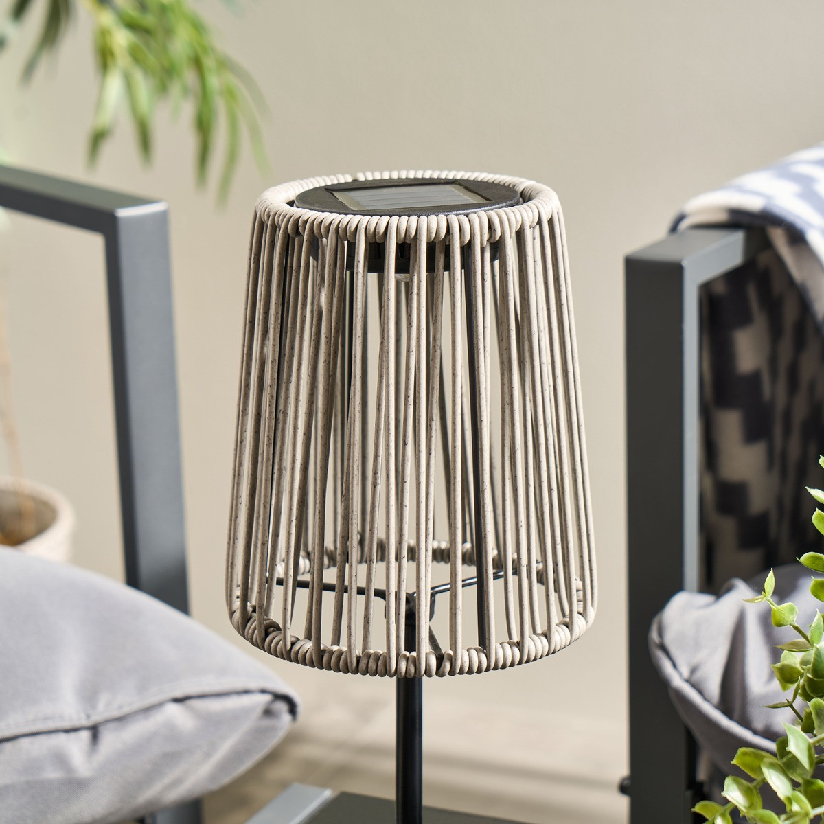 OHS Solar Rattan Table Lamp - Grey>