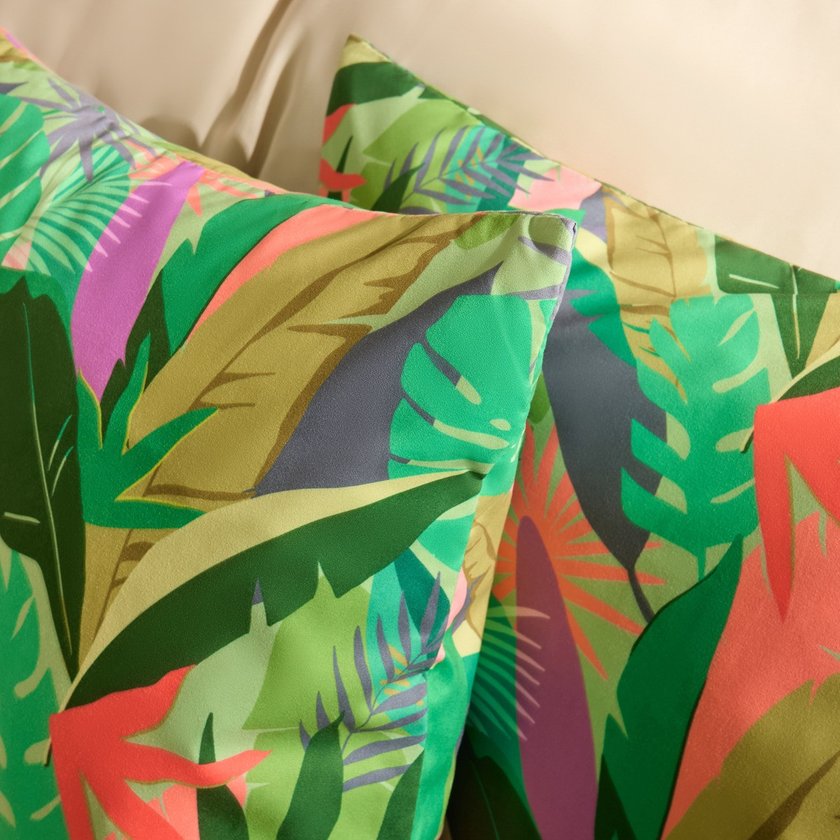 OHS Indoor/Outdoor Palm Print Cushion Covers, Green - 45 x 45cm>