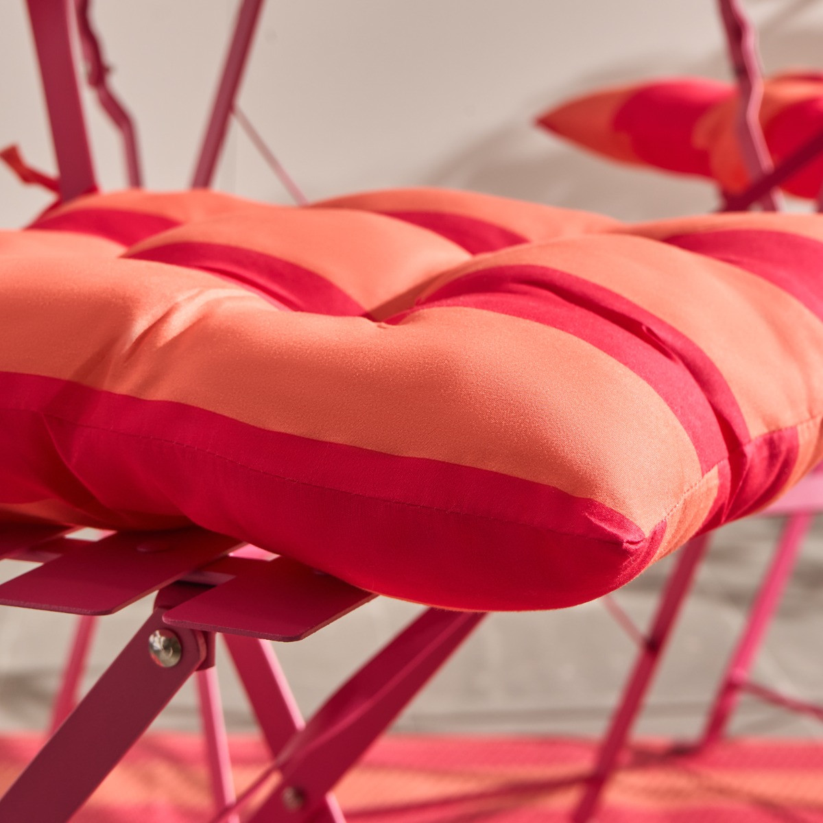 OHS Indoor/Outdoor Stripe Print Seat Pads - Orange/Pink>