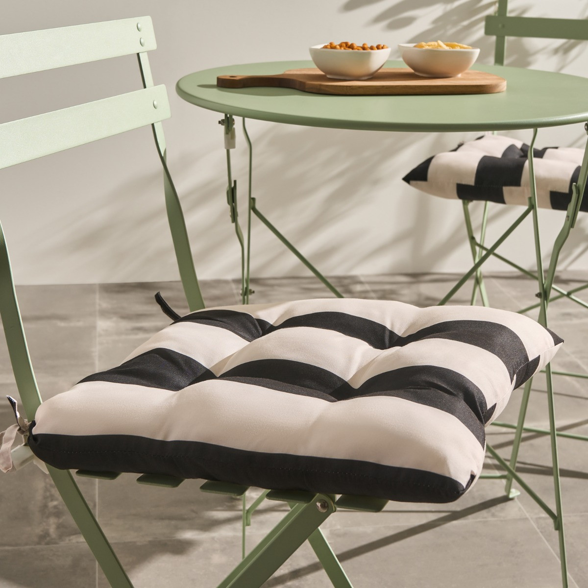 OHS Indoor/Outdoor Stripe Print Seat Pads - Monochrome>