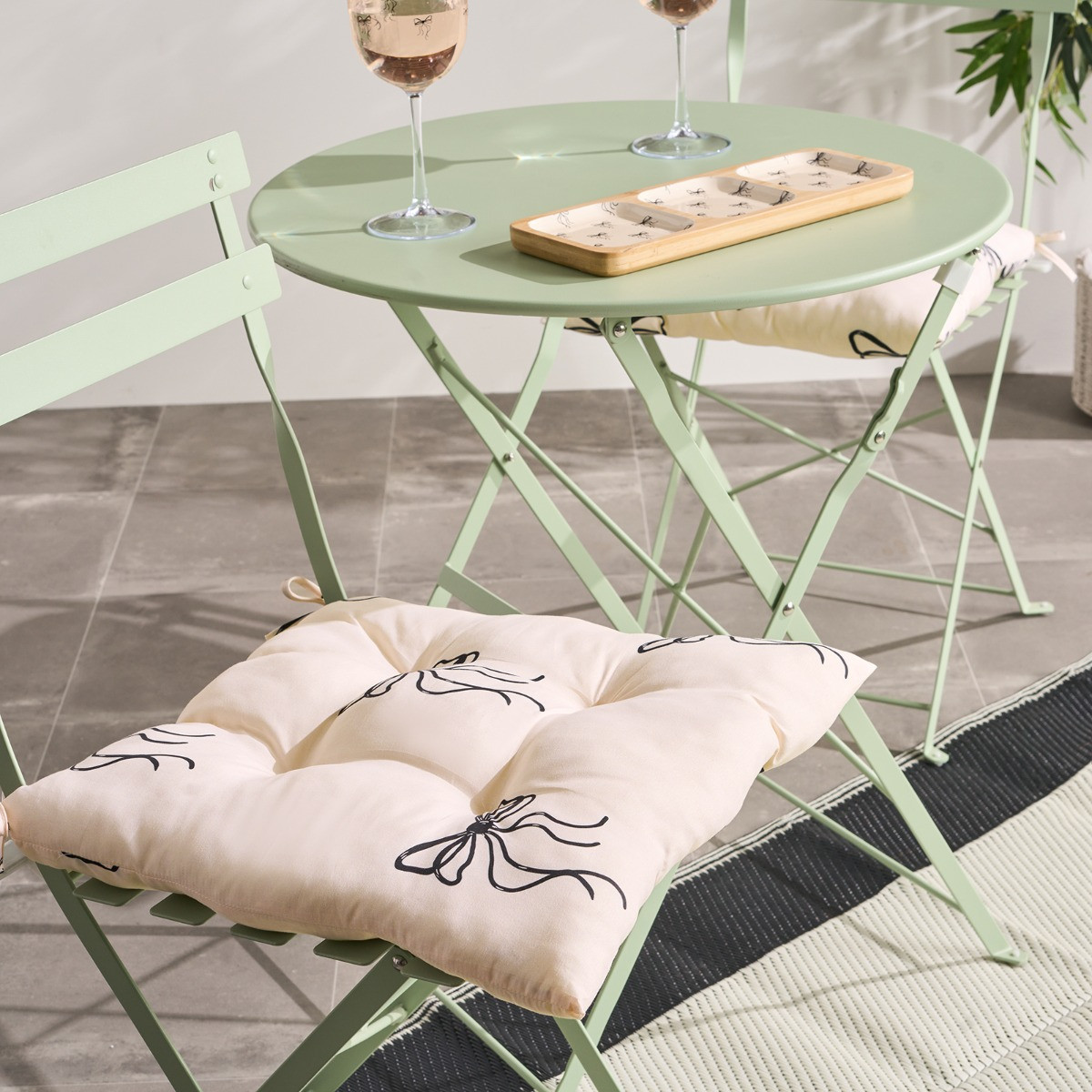 OHS Indoor/Outdoor Bow Print Seat Pads - Monochrome>