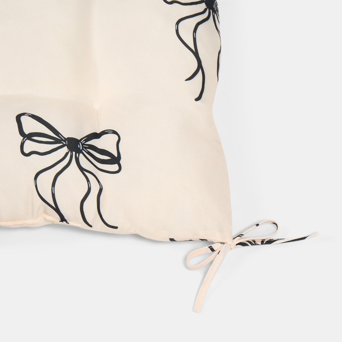 OHS Indoor/Outdoor Bow Print Seat Pads, Monochrome - 40 x 40cm>