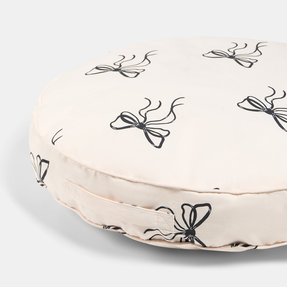 OHS Indoor/Outdoor Round Bows Print Filled Cushion - Monochrome>