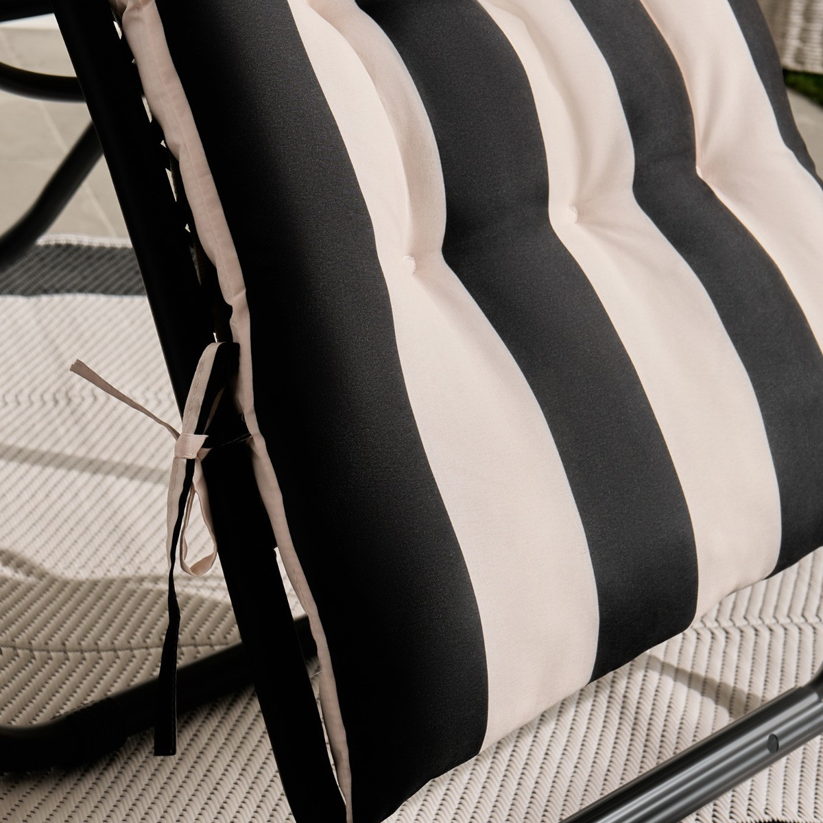 OHS Stripe Print Gravity Chair Cushion - Monochrome>