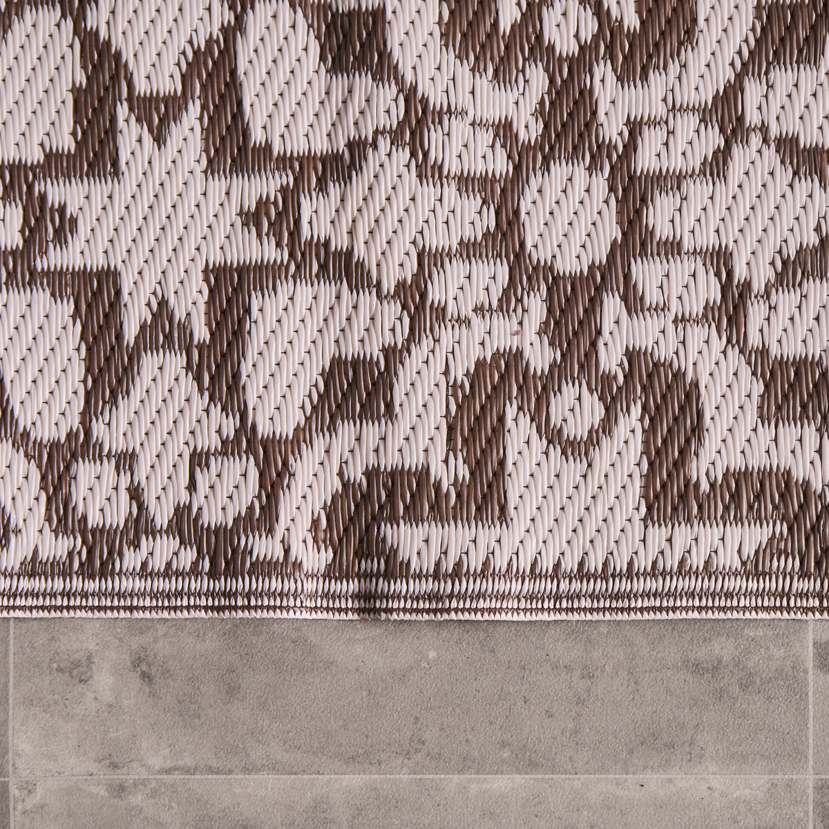 OHS Tile Print Reversible Outdoor Rug - Natural>