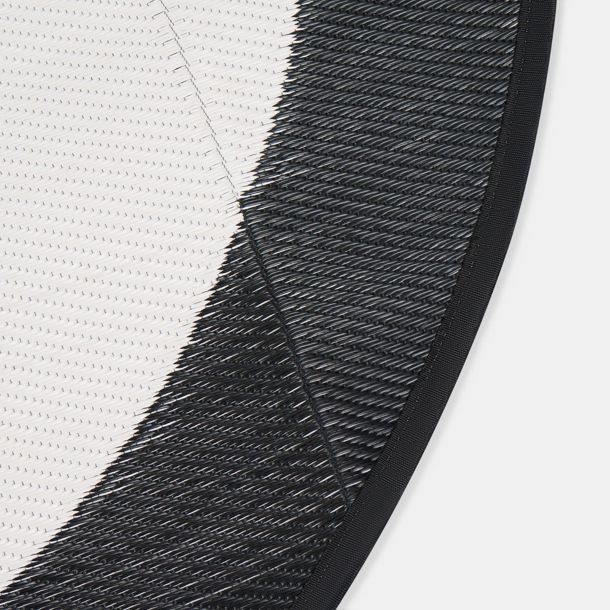 OHS Contrast Border Reversible Outdoor Rug, Black/Cream - 170cm>