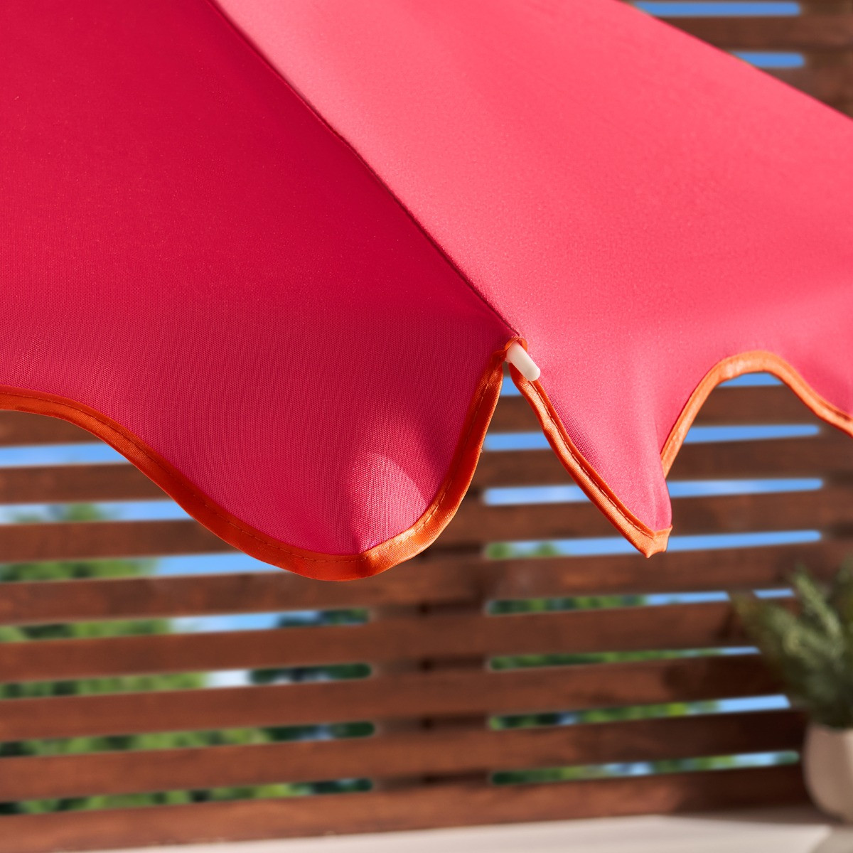 OHS Scallop Edge Outdoor Parasol - Pink/Orange>
