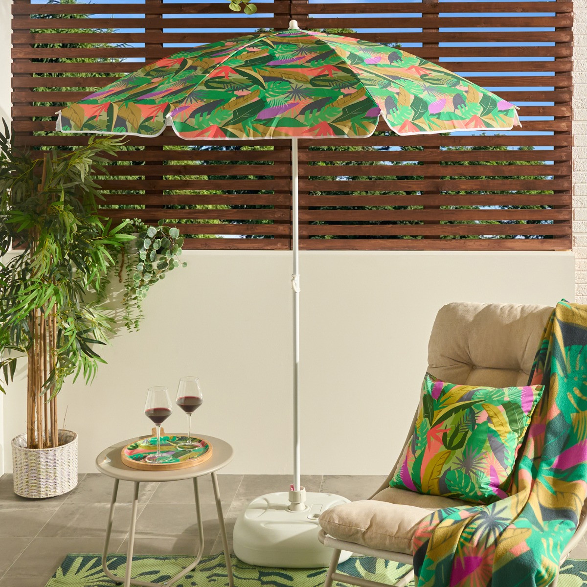OHS Palm Print Outdoor Parasol - Green>