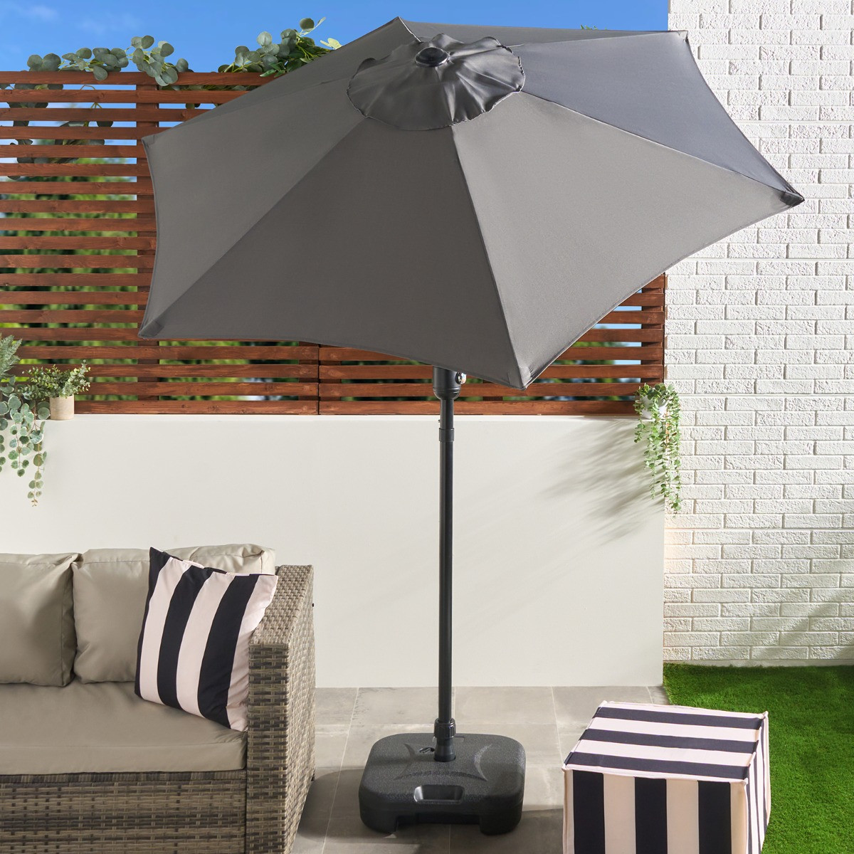 OHS Round Premium Tilting Parasol - Grey>