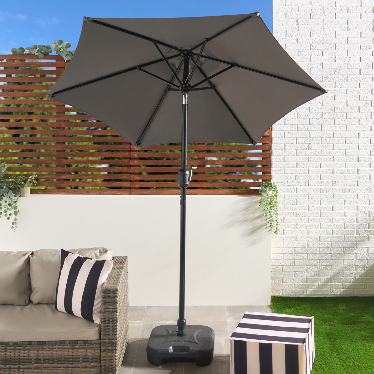 OHS Round Premium Tilting Parasol - Grey>