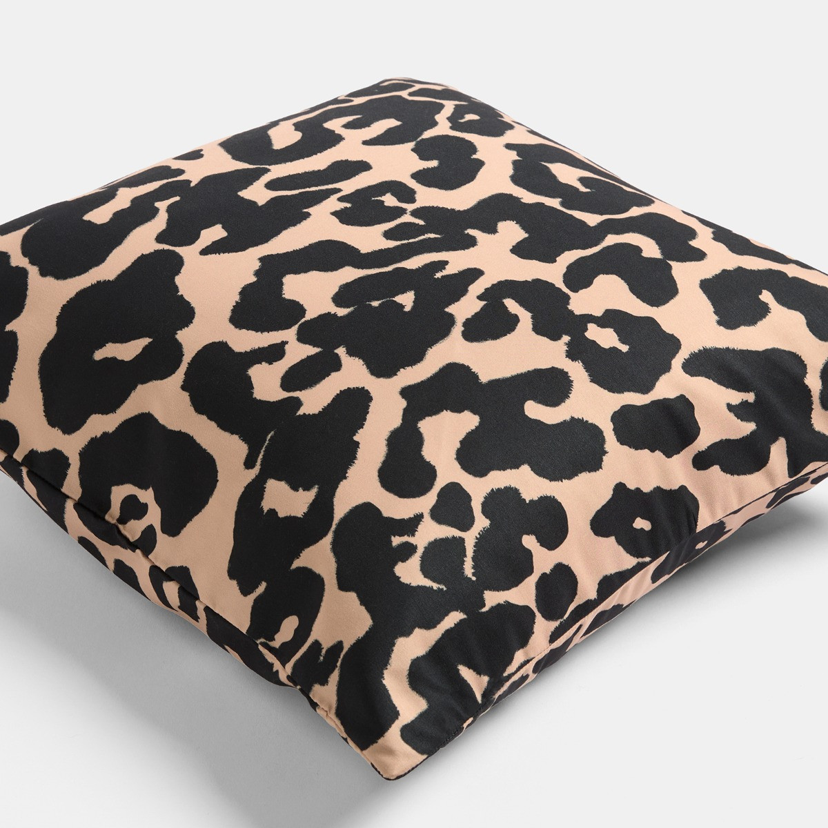 OHS Indoor/Outdoor Leopard Print Cushion Covers - Natural>