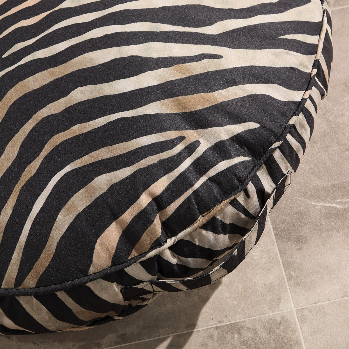 OHS Indoor/Outdoor Zebra Print Round Filled Cushion - Monochrome>