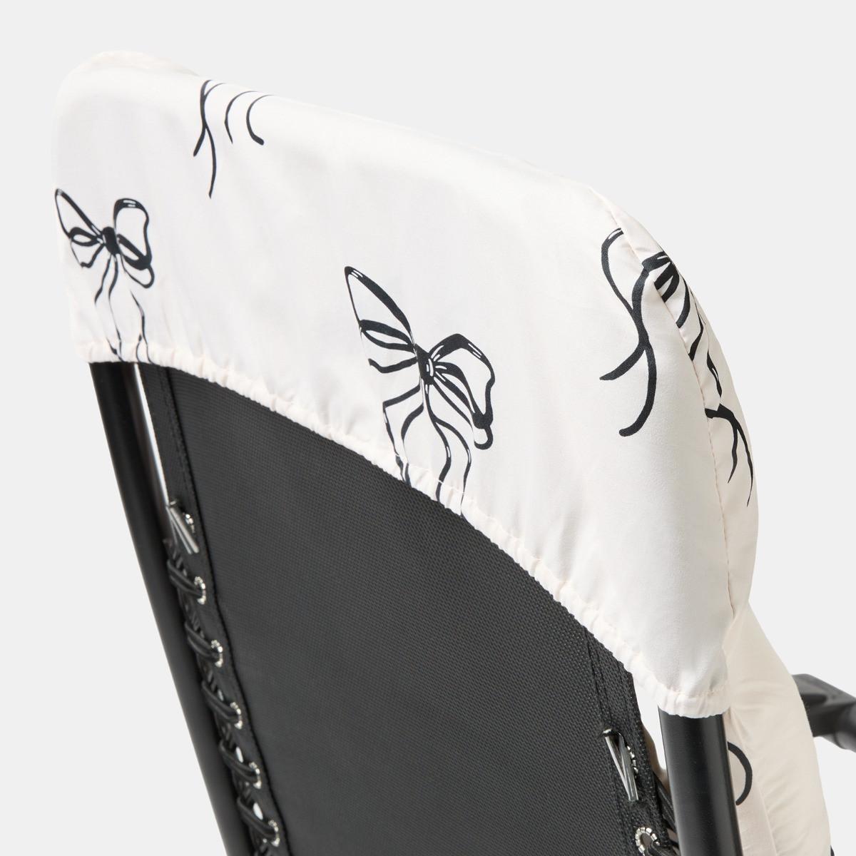 OHS Bow Print Gravity Chair Cushion - Monochrome>