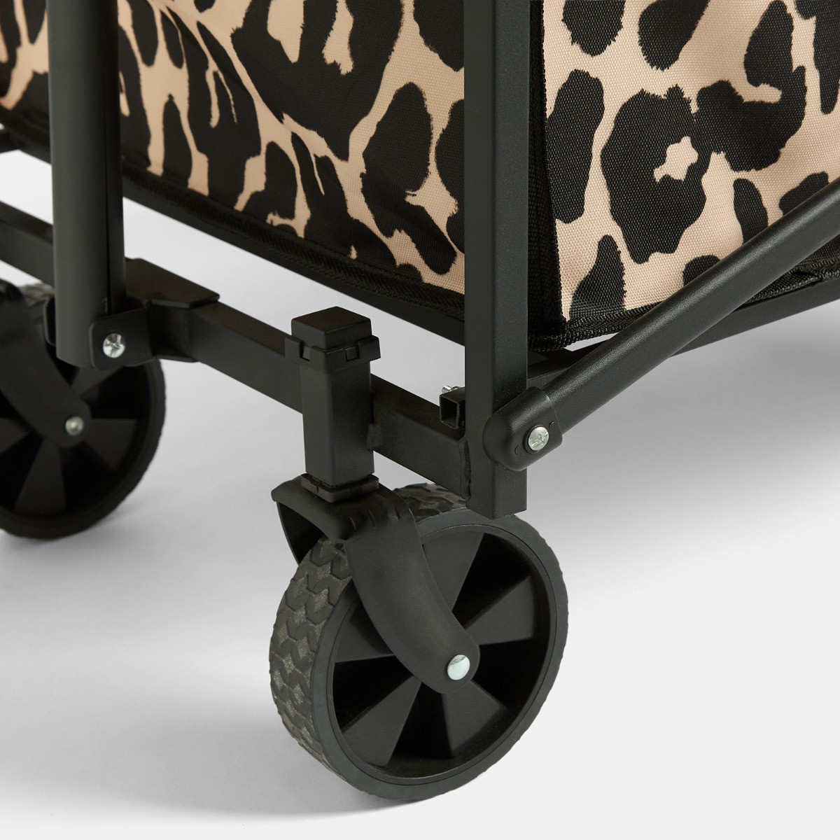 OHS Leopard Print Foldable Camping Trolley - Natural>