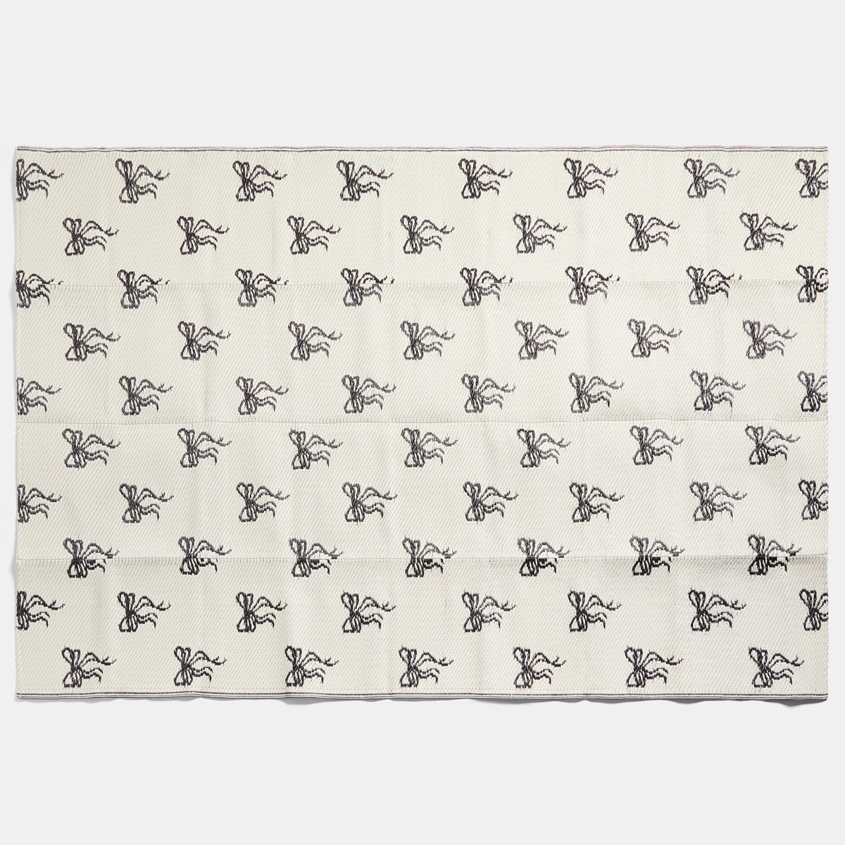 OHS Bow Print Outdoor Rug - Monochrome>
