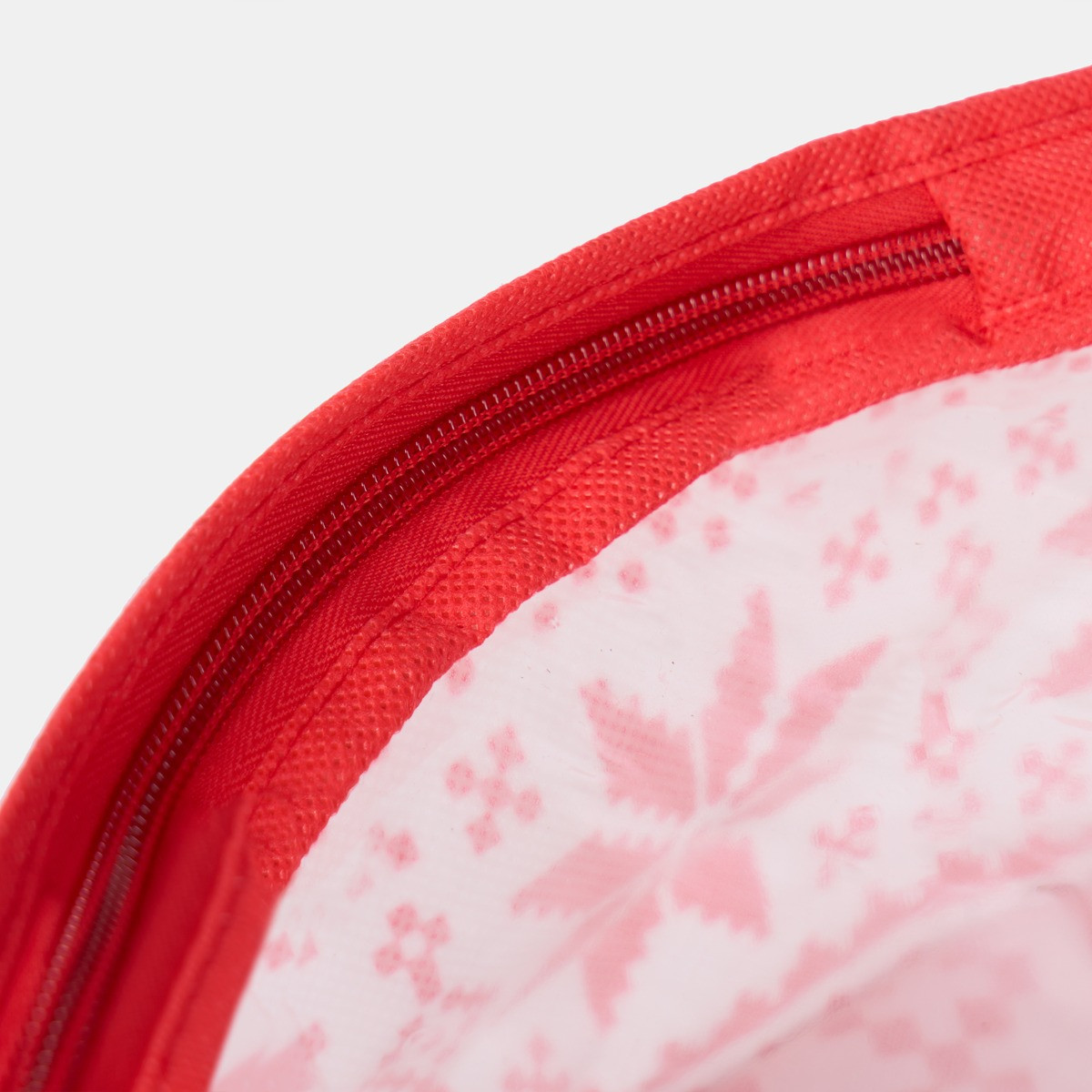 OHS Nordic Print Wreath Storage Bag - Red>