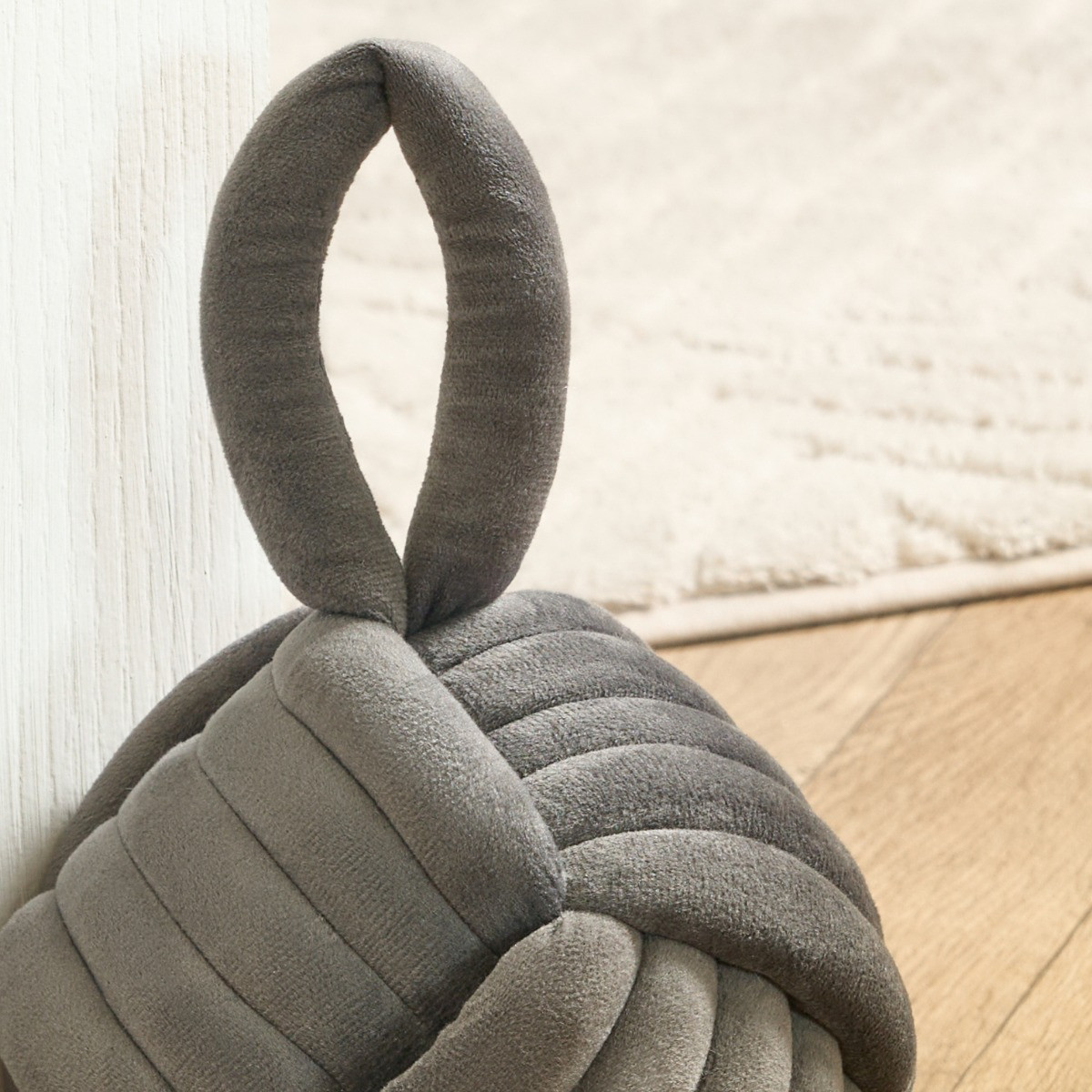 OHS Velvet Rope Doorstop - Grey>