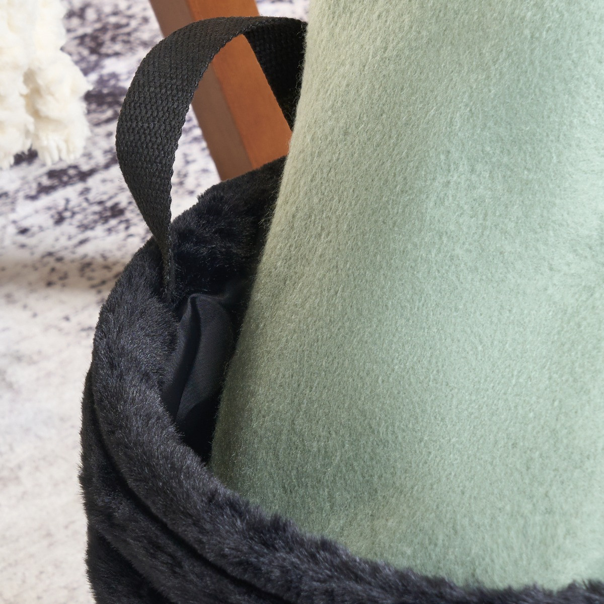 OHS Faux Fur Ribbed Storage Basket - Black>