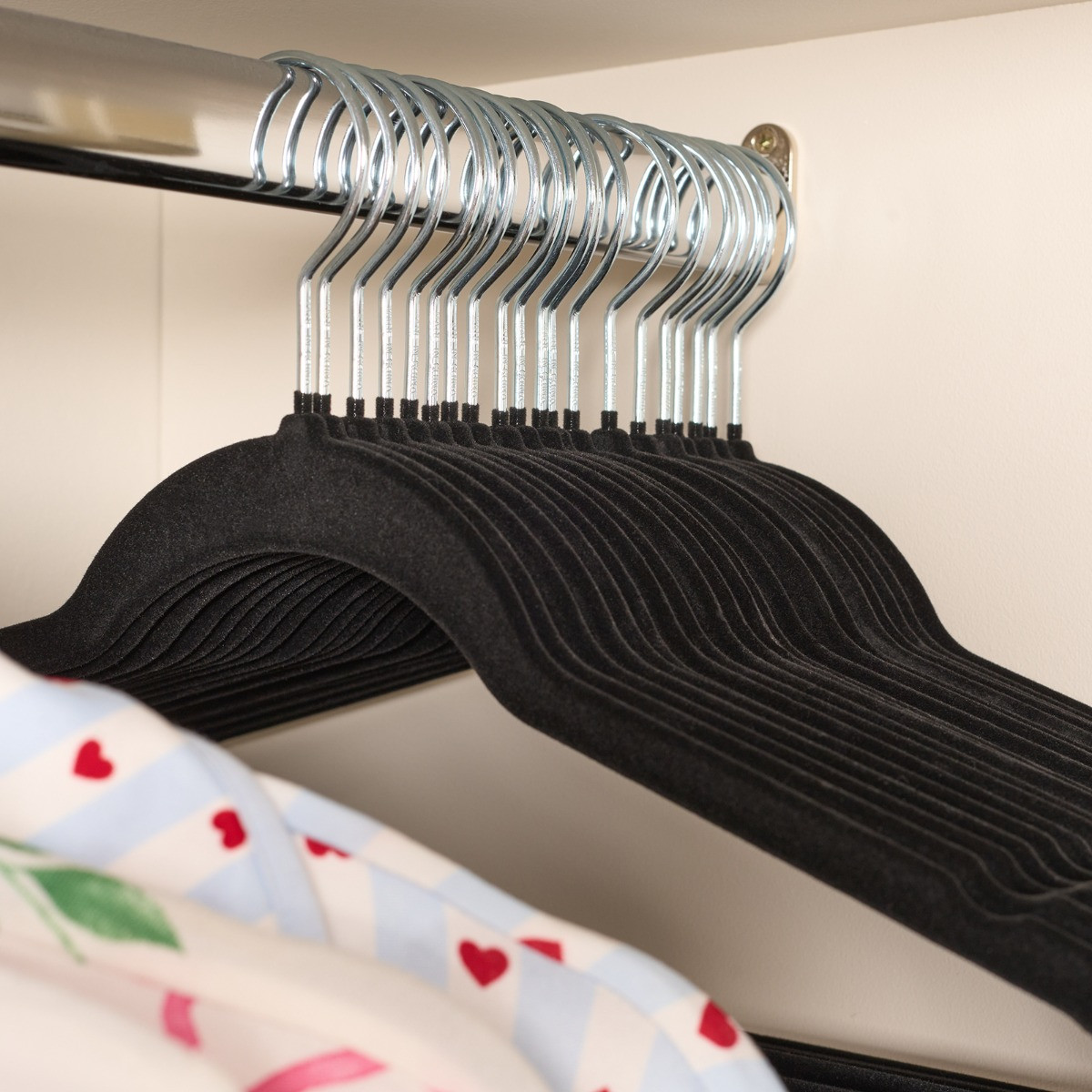 OHS 50 Piece Essentials Velvet Flocked Hangers - Black>
